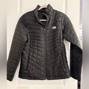 Black The North Face women’s size medium puffer